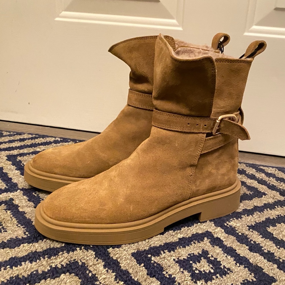 ZARA shearling leather boots/booties US9/EU40